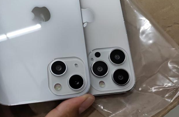 南平苹果手机维修分享iPhone 13‌机模长什么样 